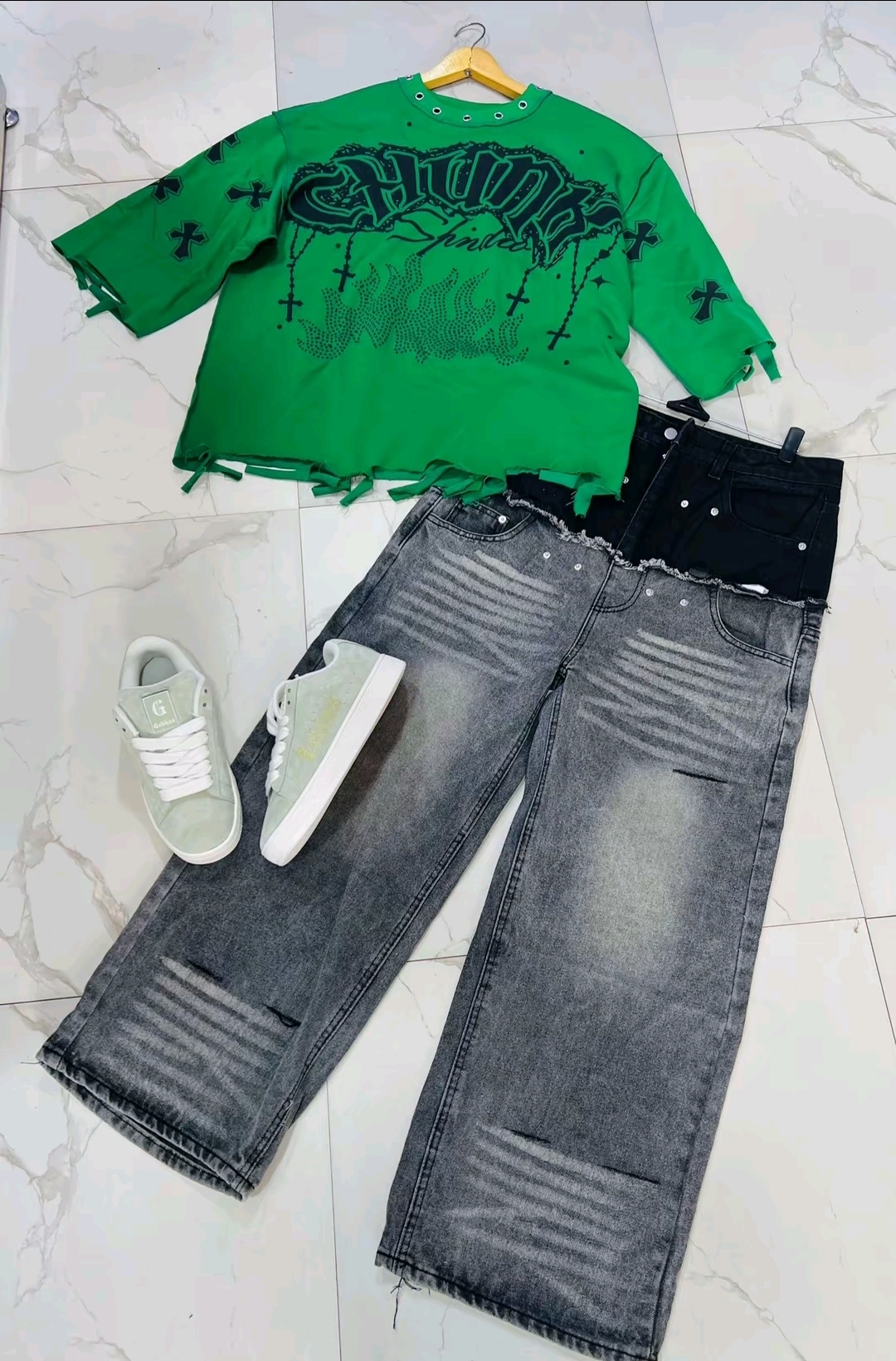 Full clothes 