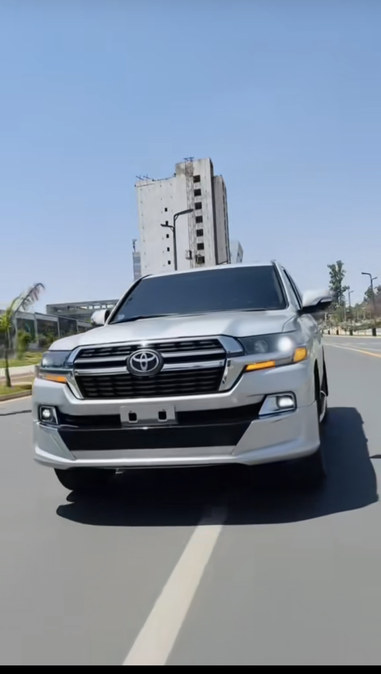 2010 Toyota  Land Cruiser  LX 4